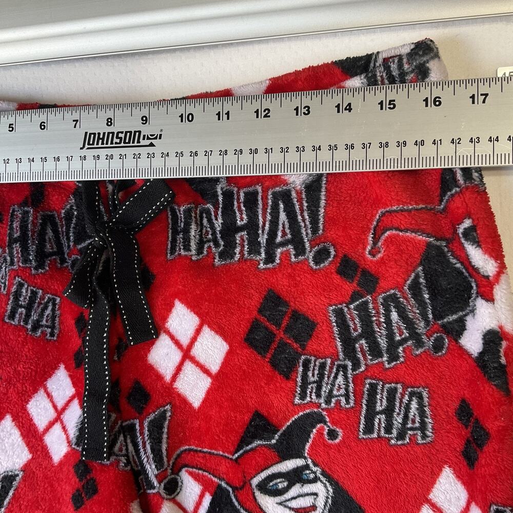 DC Comics Women Sleepwear L (12-14) Red Pajama Pants Graphic Fleece 29” Batman - Picture 4 of 8